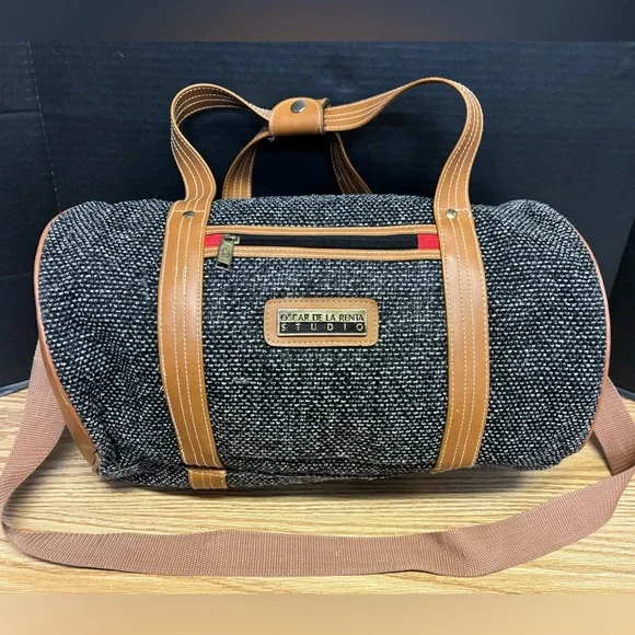 Vintage Oscar De Le Renta Studio Small Duffel Bag #4360 - Picture 1 of 8